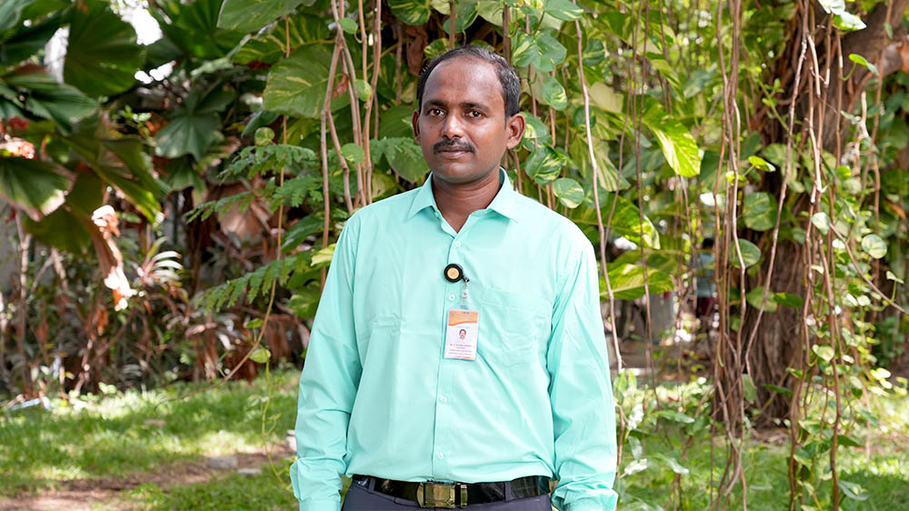 Dr. V. MURALIDHARAN